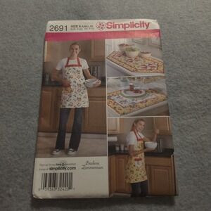 Simplicity 2691 Table Runner, Placemat, Reversible Apron Pattern Misses S-XL Cut